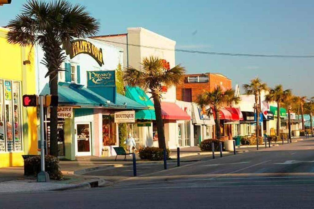 Oceanview 3-Story Getaway W/ 3 Decks, Pool, Game Room Myrtle Beach Bagian luar foto