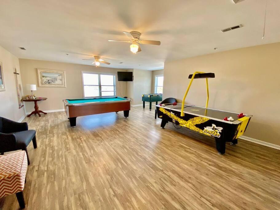 Oceanview 3-Story Getaway W/ 3 Decks, Pool, Game Room Myrtle Beach Bagian luar foto